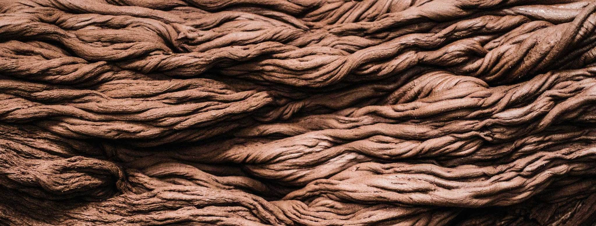 raaka_chocolate_unroasted_dark_chocolate_bean_to_bar_process_mill_close_shiny