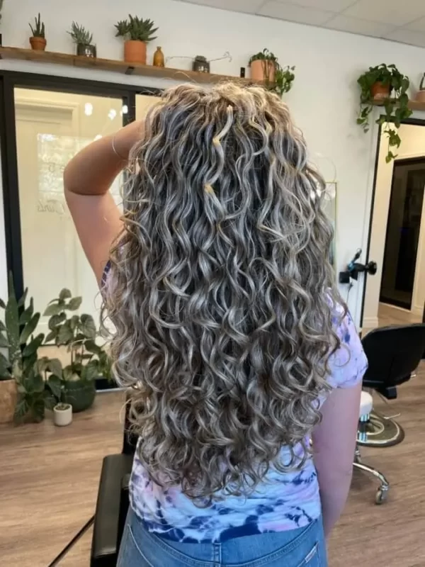 Curlyellie