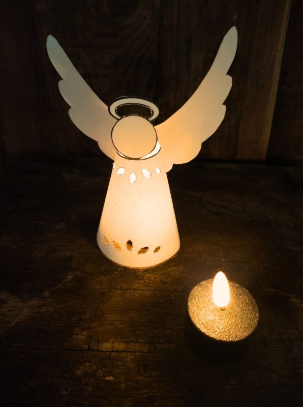 dutch-home-and-living-christmas-advent-calendar-day-1-angel-1