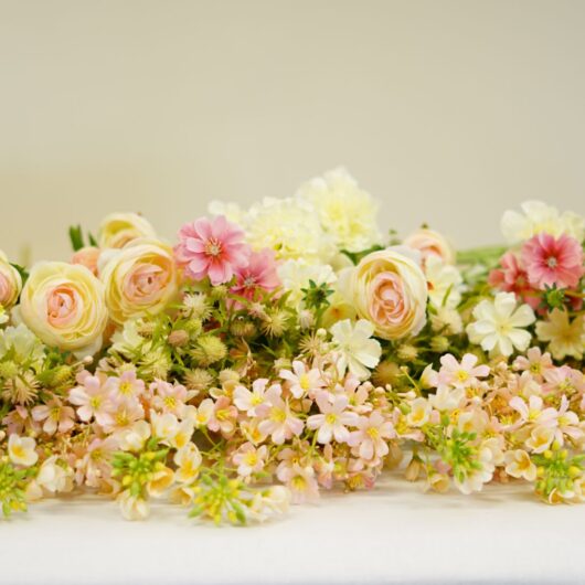 dhs-thistle-centaureapink-millefleur-ranunculuspink