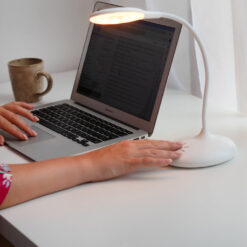 vivo-desk-light-4