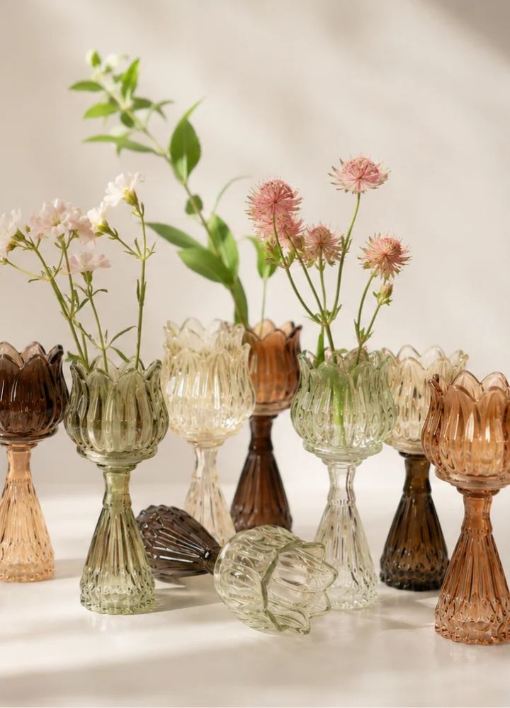 tulip-shaped-tealightholder
